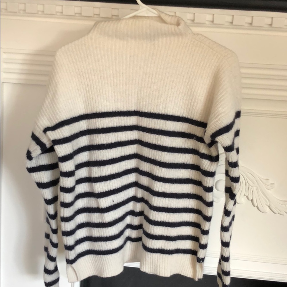 Ann Taylor sweater blue/white